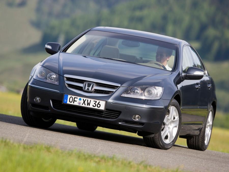  Honda Legend 2004 года  (фото 46 из 68)